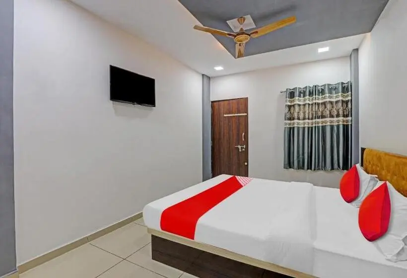 Chambre Triple Classique, Oyo Flagship Hotel Navrang