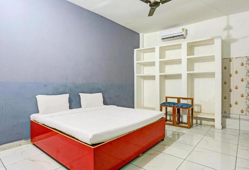 Трехместный Номер Классика, Oyo Hotel The Selaqui Paradise