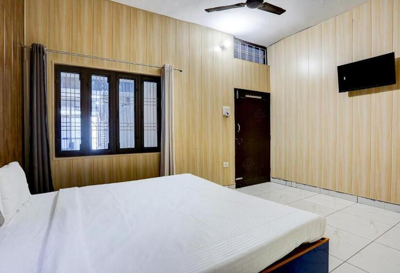 Трехместный Номер Классика, Oyo Hotel The Selaqui Paradise