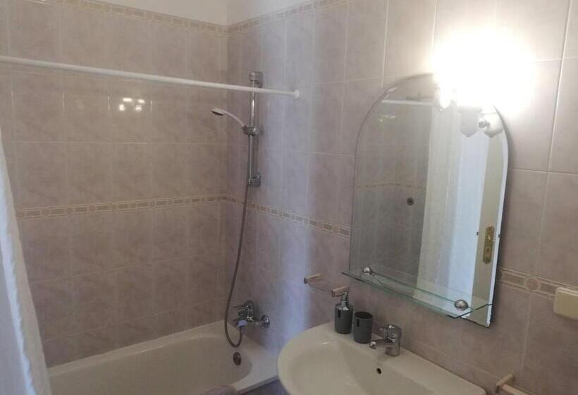 חדר אקונומי, Amigos Para Sempre Casa De Hóspedes