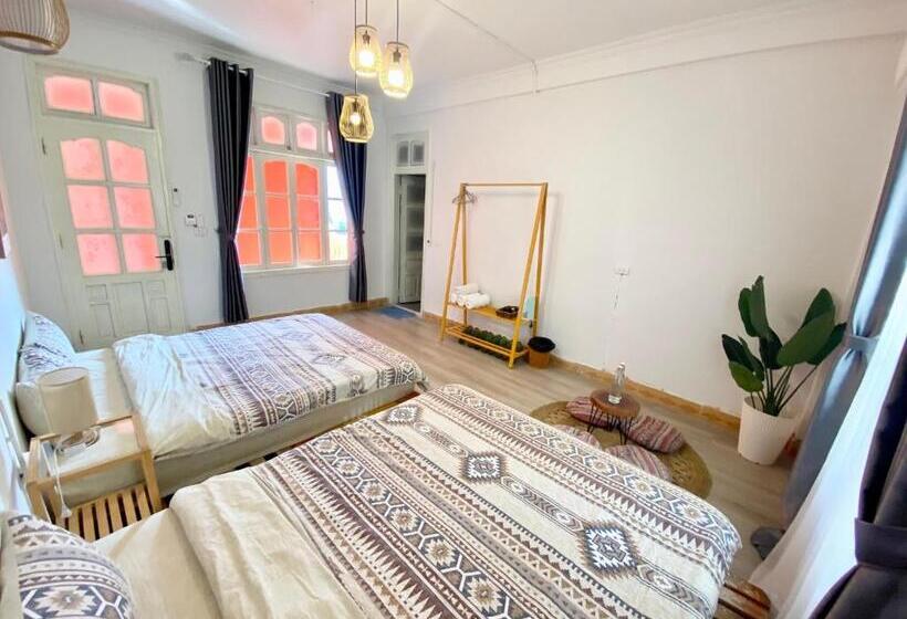Economy Quadruple Room, D Home Sapa 3