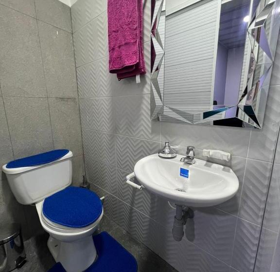 Номер Basic, Hostal Queens Deluxe