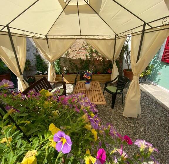 اتاق لوکس با بالکن, Notte Di Note   Home Hospitality