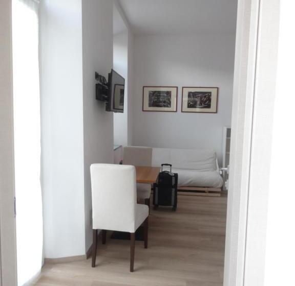 اتاق لوکس با بالکن, Notte Di Note   Home Hospitality