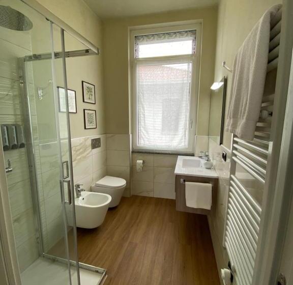 اتاق لوکس با چشم‌انداز باغ, Notte Di Note   Home Hospitality