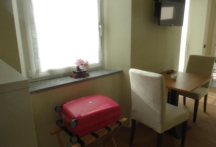 اتاق لوکس با چشم‌انداز باغ, Notte Di Note   Home Hospitality