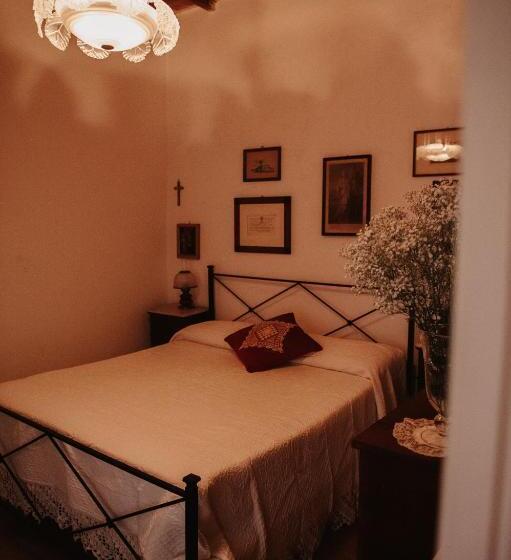 Апартаменты 3 Спальни, Palazzetto Pergi