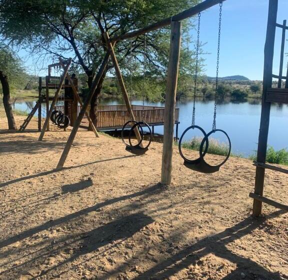 اتاق لوکس, Teya Travellers Accommodation