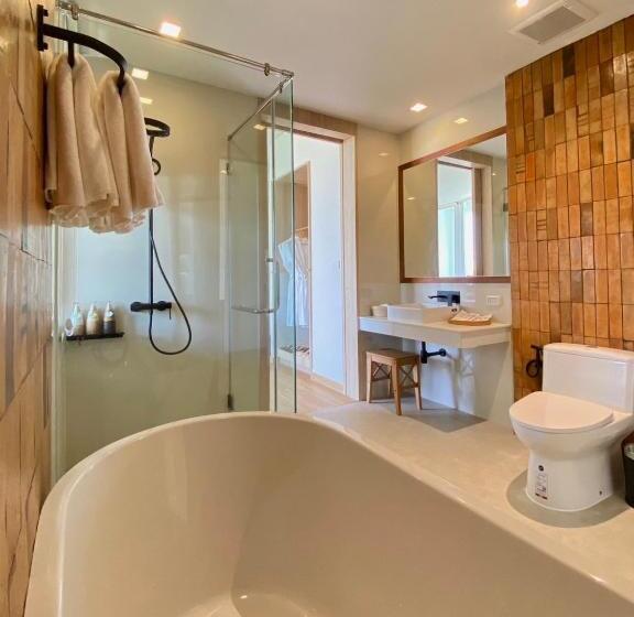 家庭套房, Punn Hotel Korat