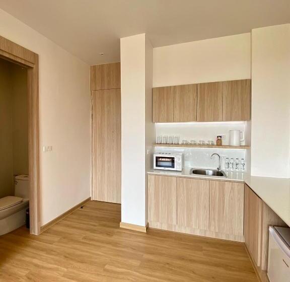 豪华两卧室公寓, Punn Hotel Korat