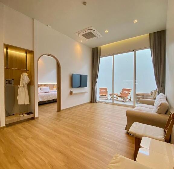 이그제큐티브 룸, Punn Hotel Korat