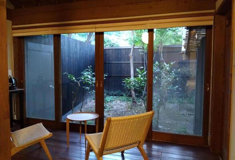 اتاق استاندارد چهار تخته, Kyutei