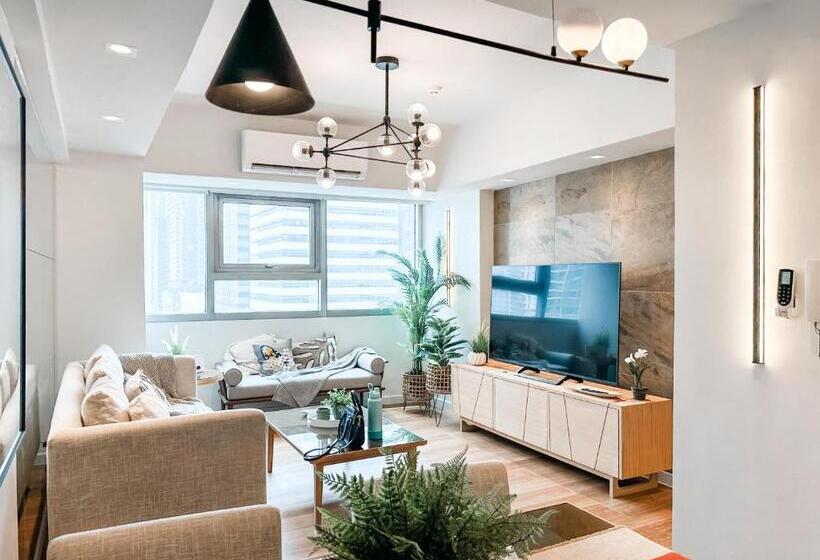 Апартаменты 2 Спальни, Vibrant Oasis With The Best View + Fast Wifi