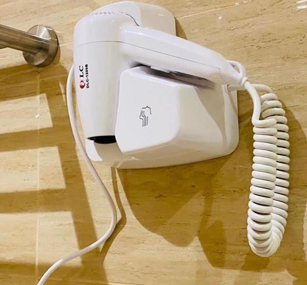 דירת שני חדרים, شقة فندقية لاكجري مع بلكونة الملقا