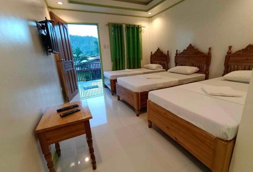 Economy Triple Room, Casa Santuaria