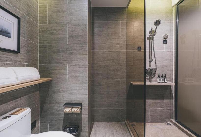 Büyük Çift Kişilik Yataklı Executive Oda, Atour Hotel East Nanjing Road Near The Bund