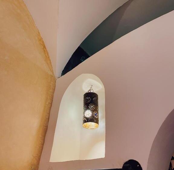 اتاق لوکس, Riad Sidi Radoine