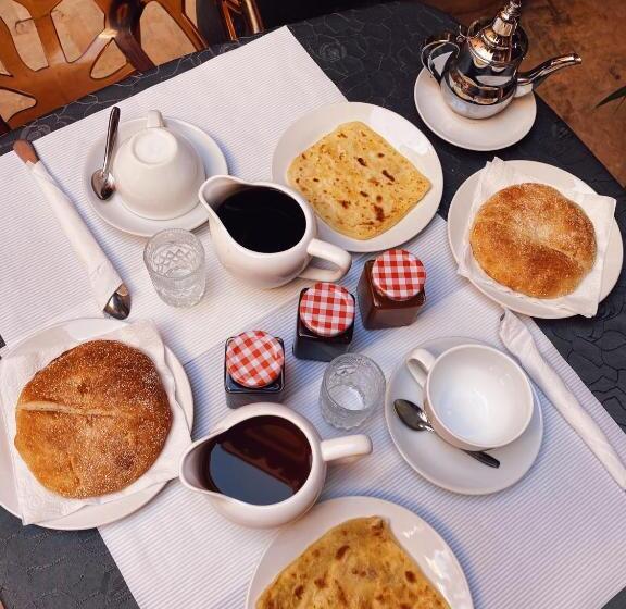 اتاق لوکس, Riad Sidi Radoine