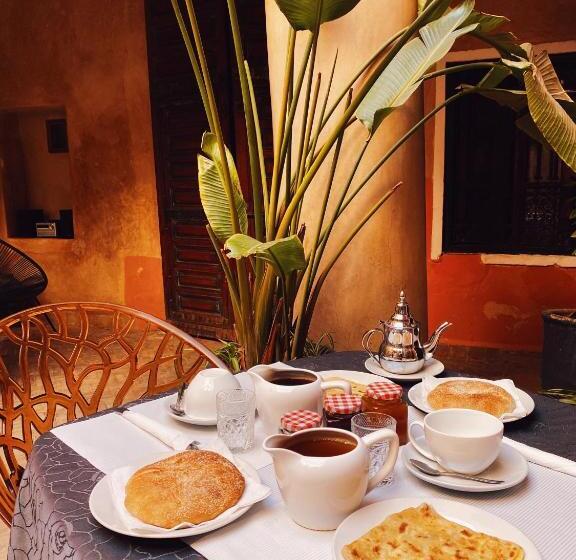 اتاق لوکس, Riad Sidi Radoine