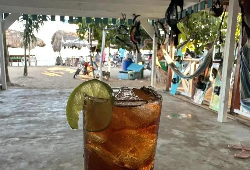 استودیوی استاندارد با چشم‌انداز دریا, Friendly Kite School, Hotel And Bar