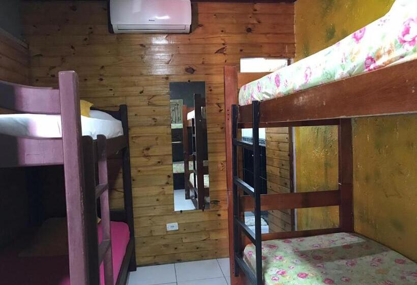 ルームシェアのワンベッド, Hostel Alto Astral