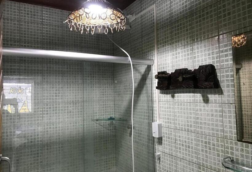 ルームシェアのワンベッド, Hostel Alto Astral