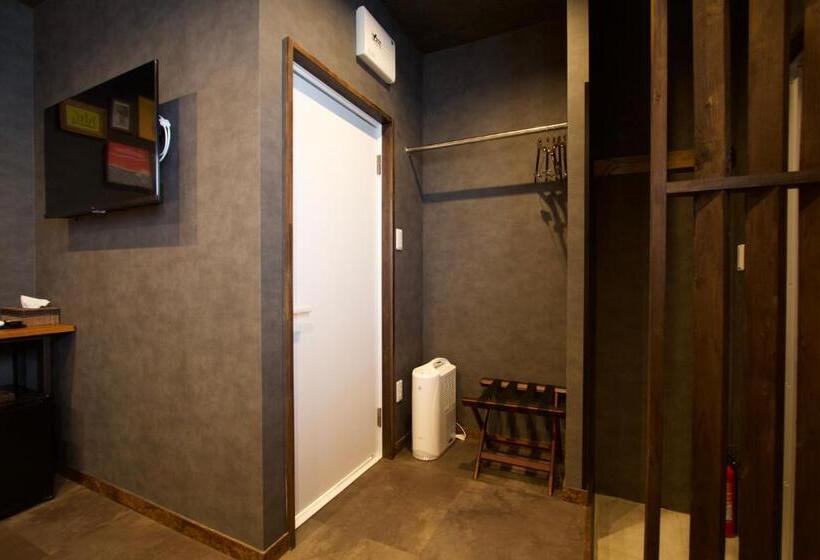 Номер Стандарт, 杜屋 西表島