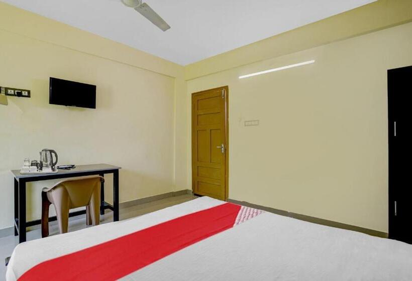 三人经典房间, Flagship Vr Nooranad Residency