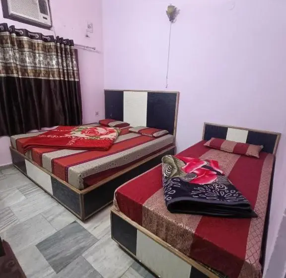 Deluxe Kolmen Hengen Huone, Best Stay By Hariganga Haridwar