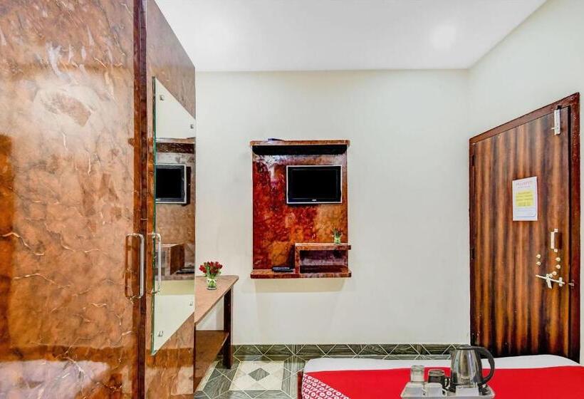三人经典房间, Oyo Flagship Projapati Guest House