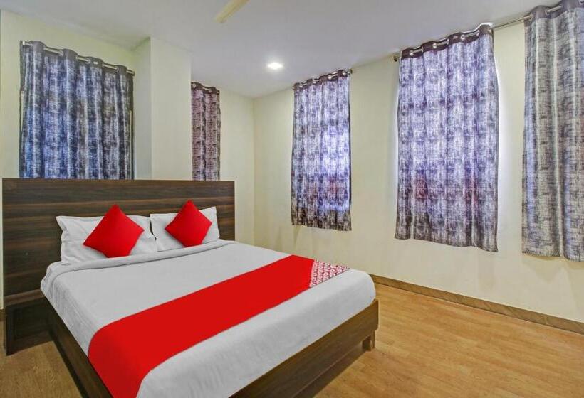 Трехместный Номер Классика, Pop 81014 Abhi Square