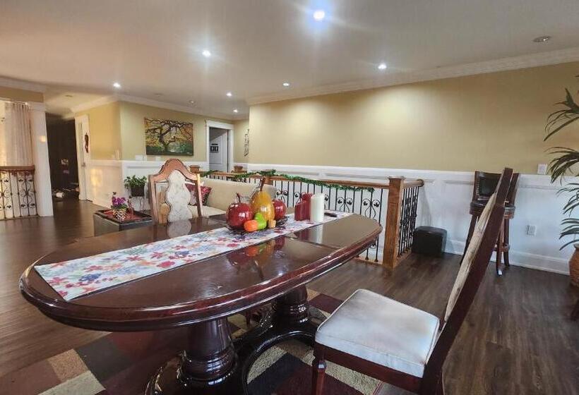 חדר דלוקס, Empress Palace Hotel, Stays