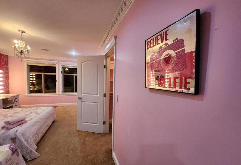 חדר סטנדרט חדר אמבטיה משותף, Empress Palace Hotel, Stays