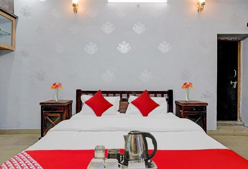 Classic Kolmen Hengen Huone, Blackbull