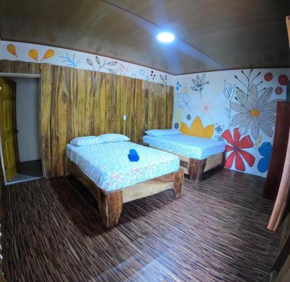 غرفة قياسية رباعية, Tree House Samanea Lodge