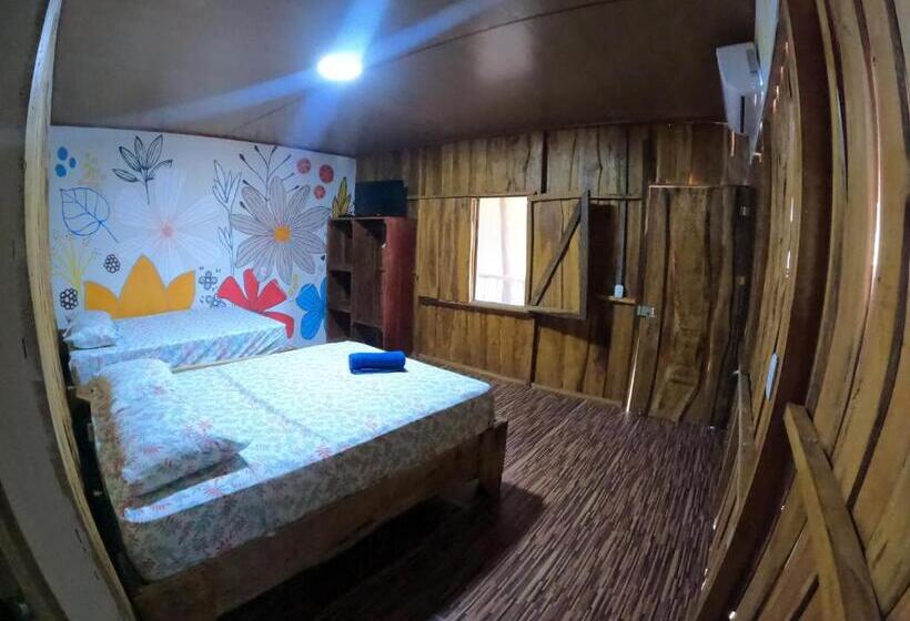 غرفة قياسية رباعية, Tree House Samanea Lodge