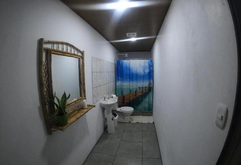 غرفة قياسية رباعية, Tree House Samanea Lodge