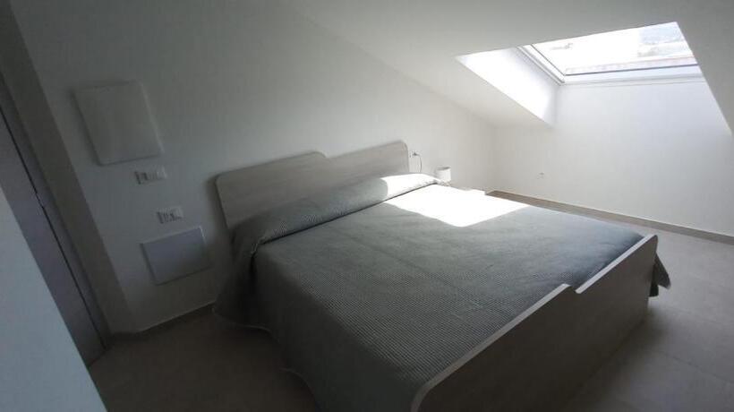 スタンダードルーム, Hz Bed & Breakfast And Appartments