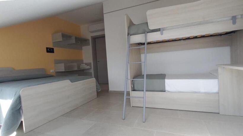 Четырехместный Номер Классик, Hz Bed & Breakfast And Appartments