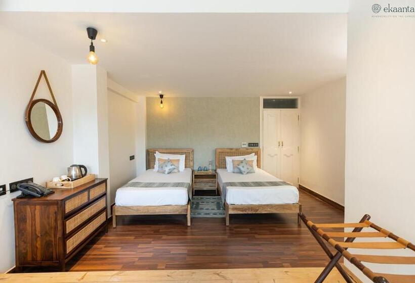 デラックスルーム, Ekaanta