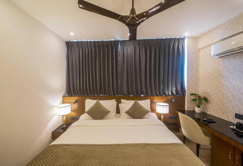 Номер Deluxe, Royal Ace Boutique Hotel   Manyata Techpark