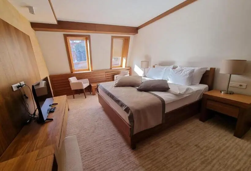 اتاق ساده سه‌ نفره, Apartmani Vinv Jahorina U Sklopu Aparthotela Vucko Privatni Apartmani