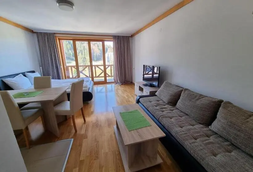 اتاق استاندارد سه نفره, Apartmani Vinv Jahorina U Sklopu Aparthotela Vucko Privatni Apartmani