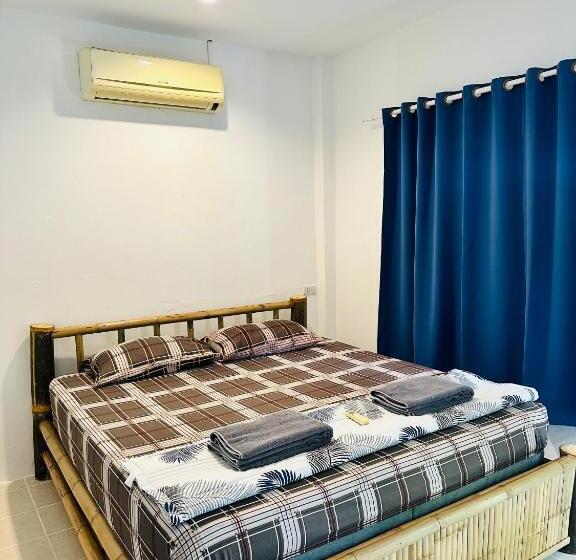 بنجلو قياسى مطلّ علي الحديقة, Puk S Palace Thailand