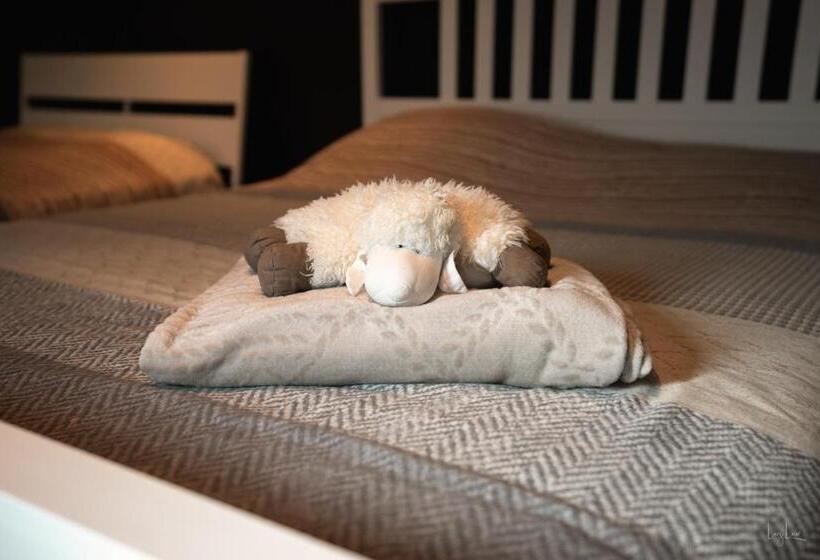 디럭스 룸, Eurobody