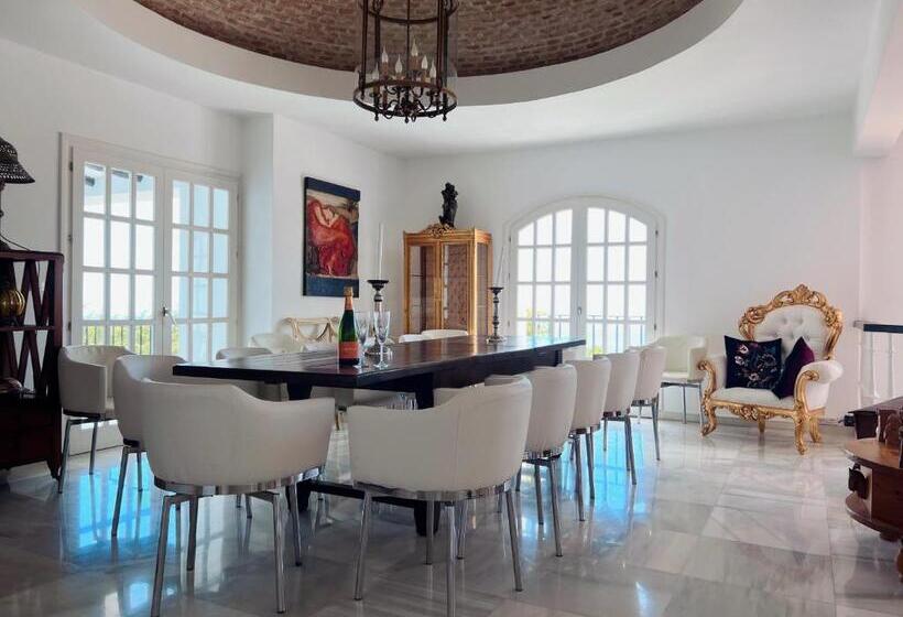 غرفة ديلوكس سرير كينج, Villa Pureza