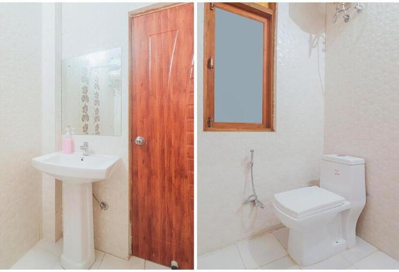 חדר קלאסי לשלושה, Collection O Hotel Majestic Inn