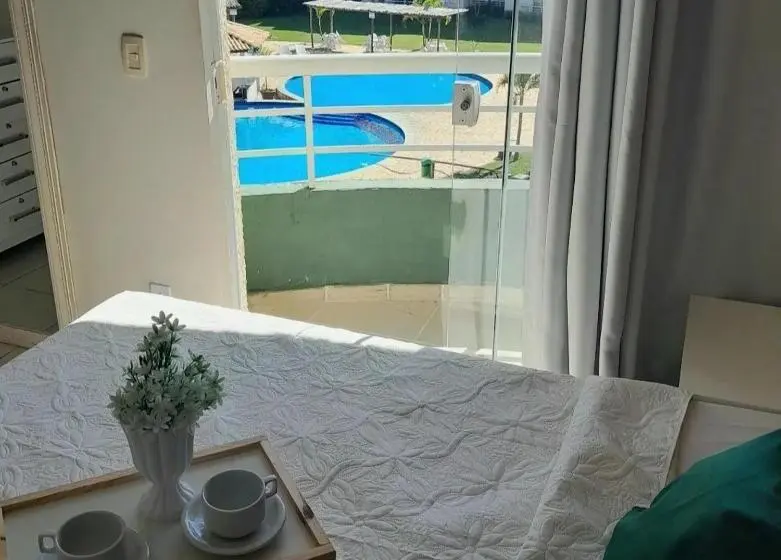 プールの見える１ベッドルームアパートメント, Flat Aldeia Das águas