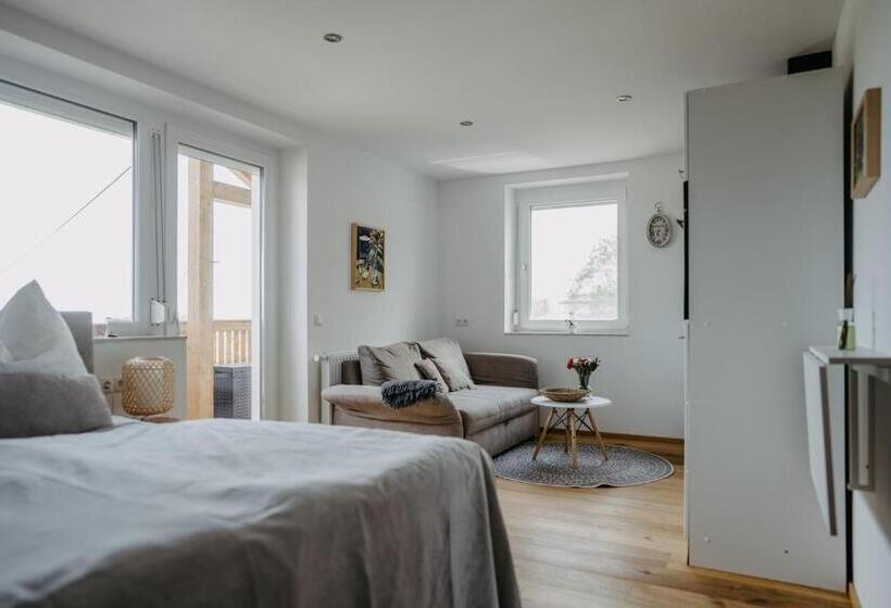 Студия Deluxe, Fugger Alm