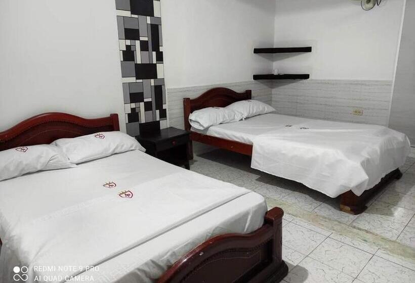 חדר סטנדרט, Astor Plaza